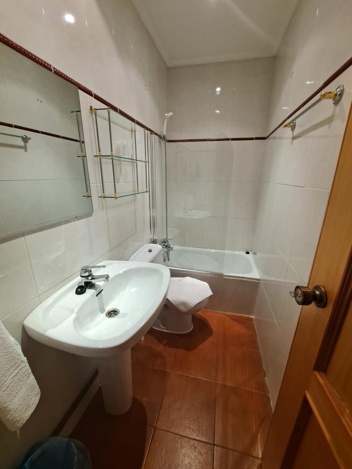 Hostal San Antonio ตรากาเซเต ภายนอก รูปภาพ